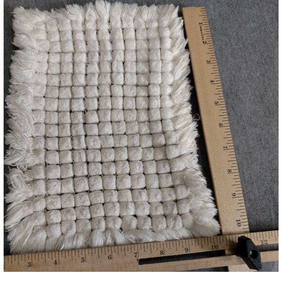 Vintage Crocheted Doile Doily Antique Handmade? From Estate for Dresser Table - Picture 3 of 4